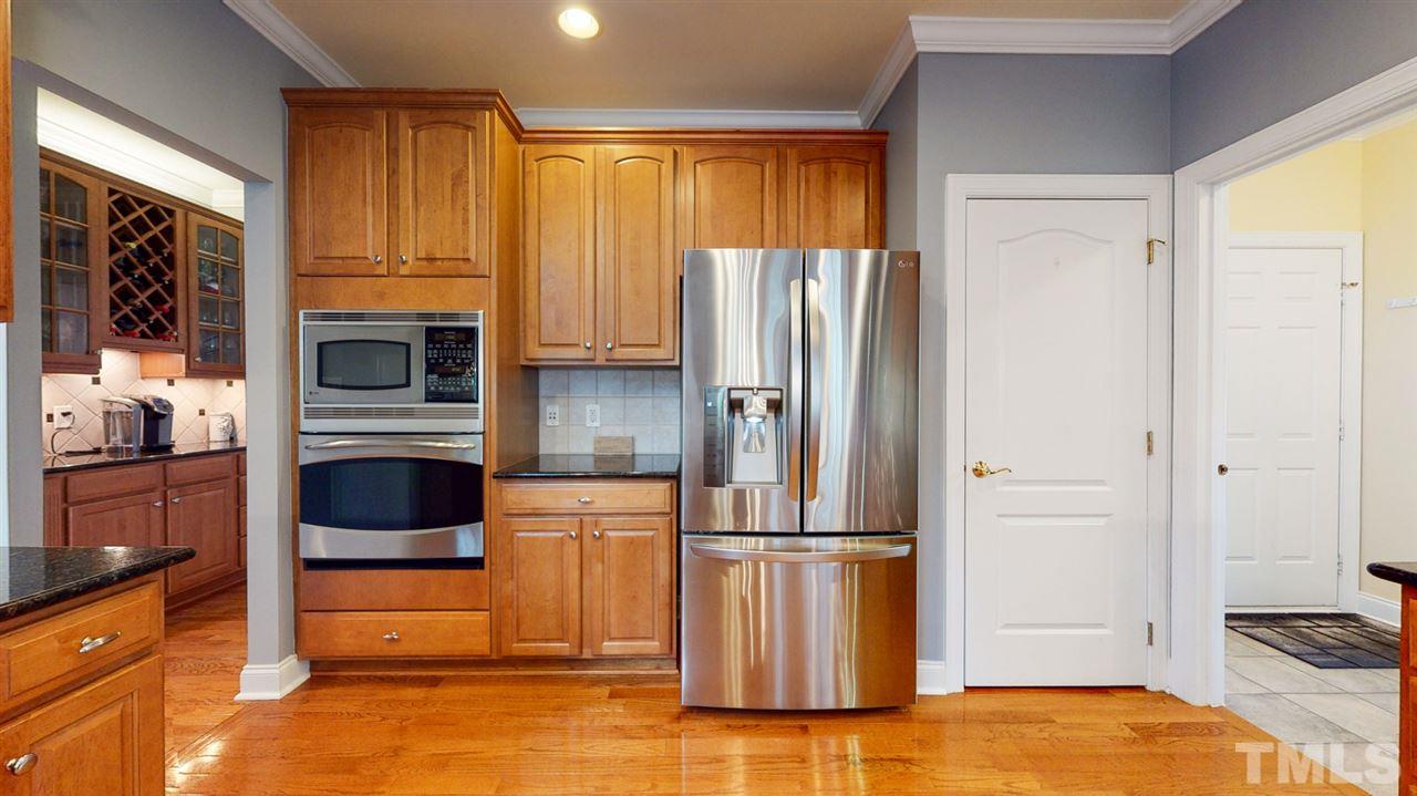 10824 Round Brook Circle Raleigh, NC 27617 - Photo 9 of 30 Gallery Image 9