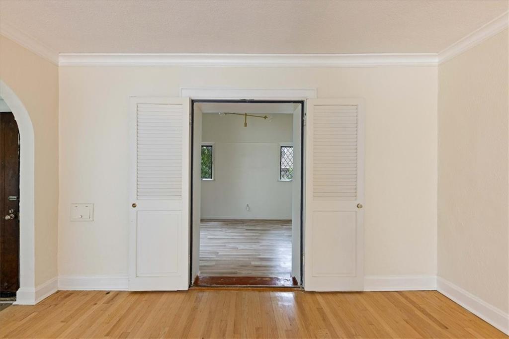 6712 Linden Road Kansas City, MO 64113 - Photo 8 of 42