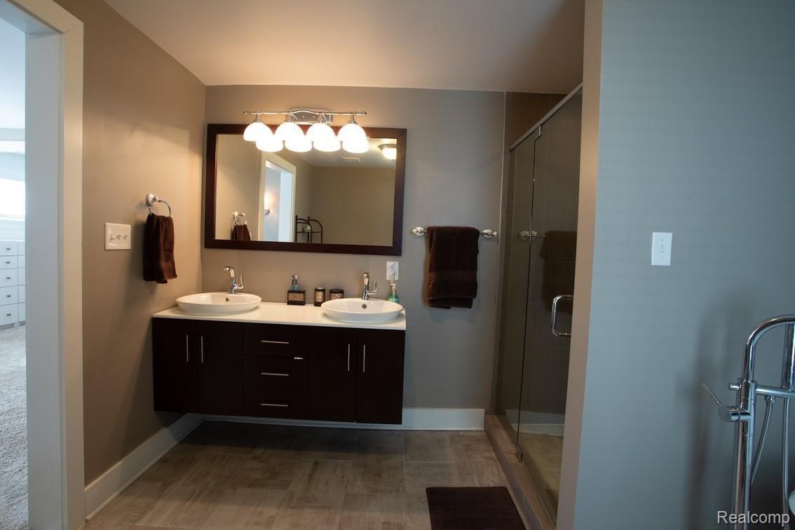 2008 Oxford Road Berkley, MI 48072 - Photo 31 of 45 244A6231.jpg