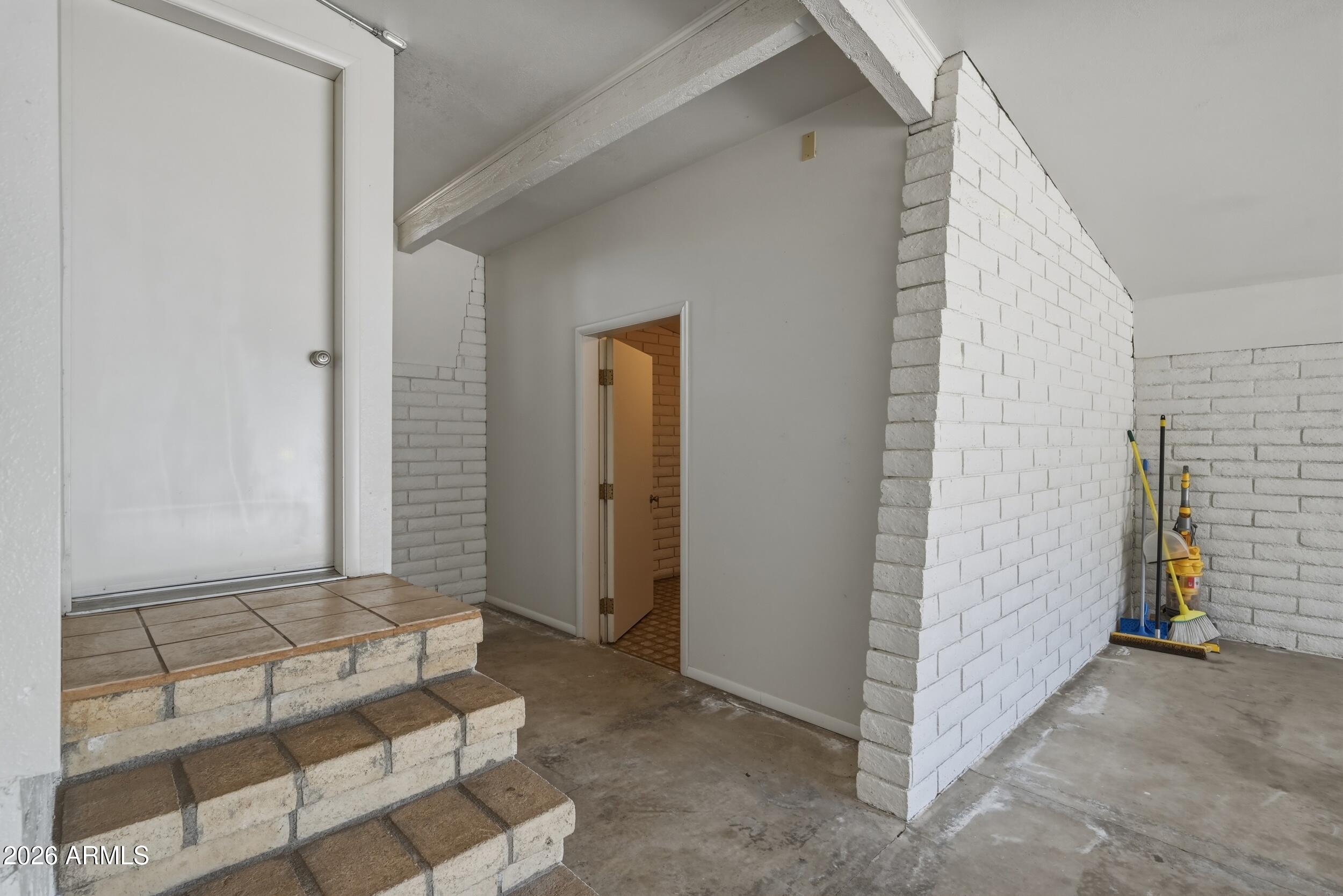 902 South Pineview Street Payson, AZ 85541 - Photo 26 of 32 a view of an entryway with yard