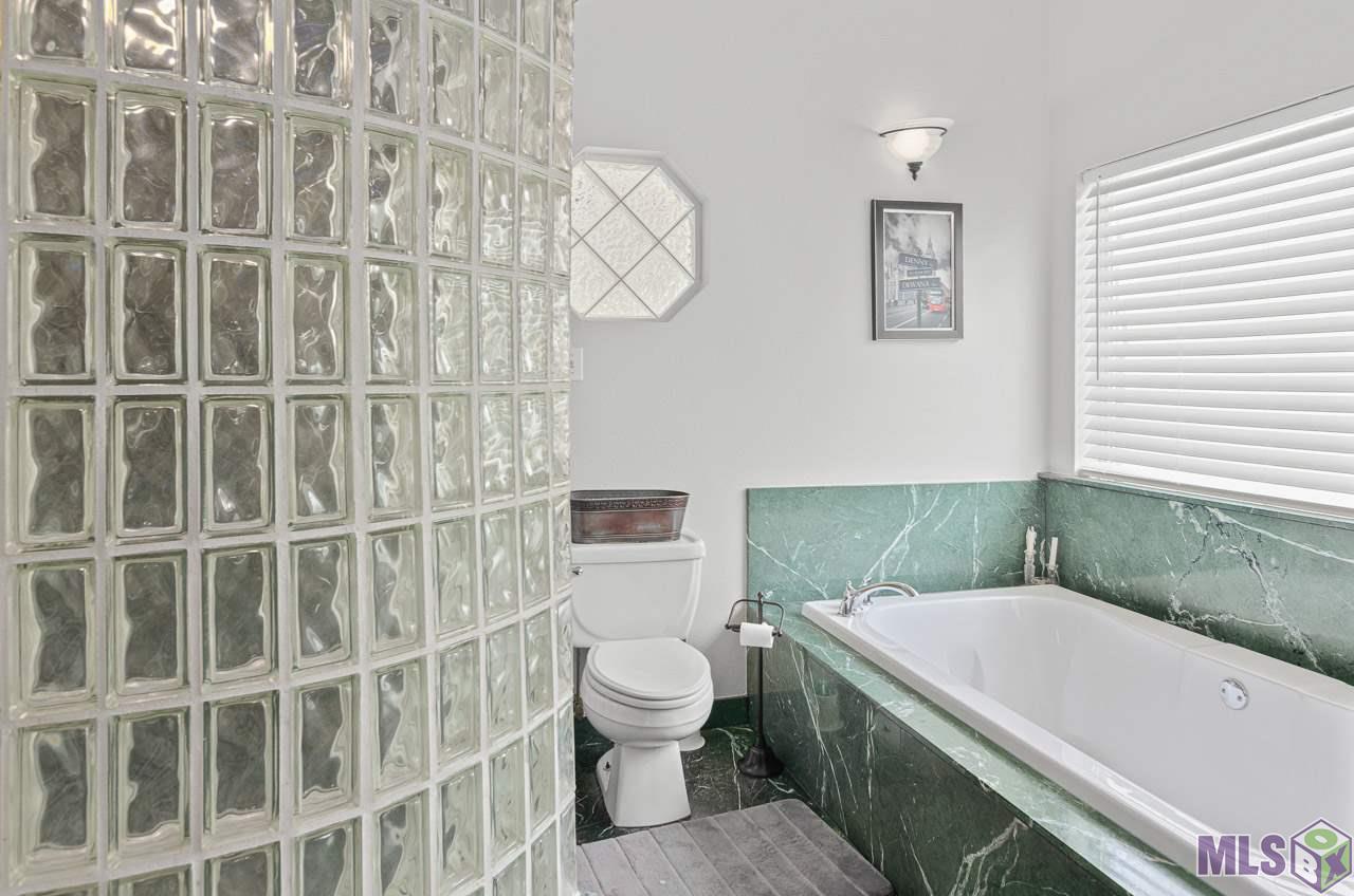 16437 Ronnie Road Prairieville, LA 70769 - Photo 14 of 37 Gallery Image 14