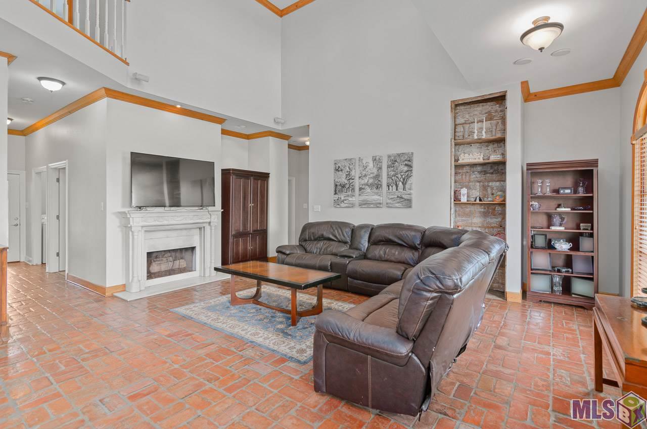 16437 Ronnie Road Prairieville, LA 70769 - Photo 5 of 37 Gallery Image 5