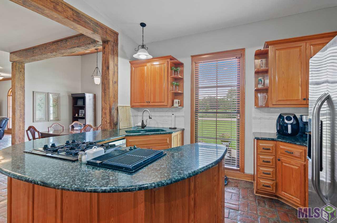 16437 Ronnie Road Prairieville, LA 70769 - Photo 9 of 37 Gallery Image 9