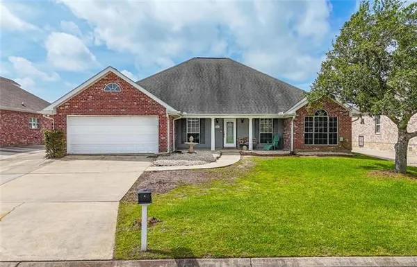 $390,000 | 426 Moonraker Drive, Slidell, LA 70458