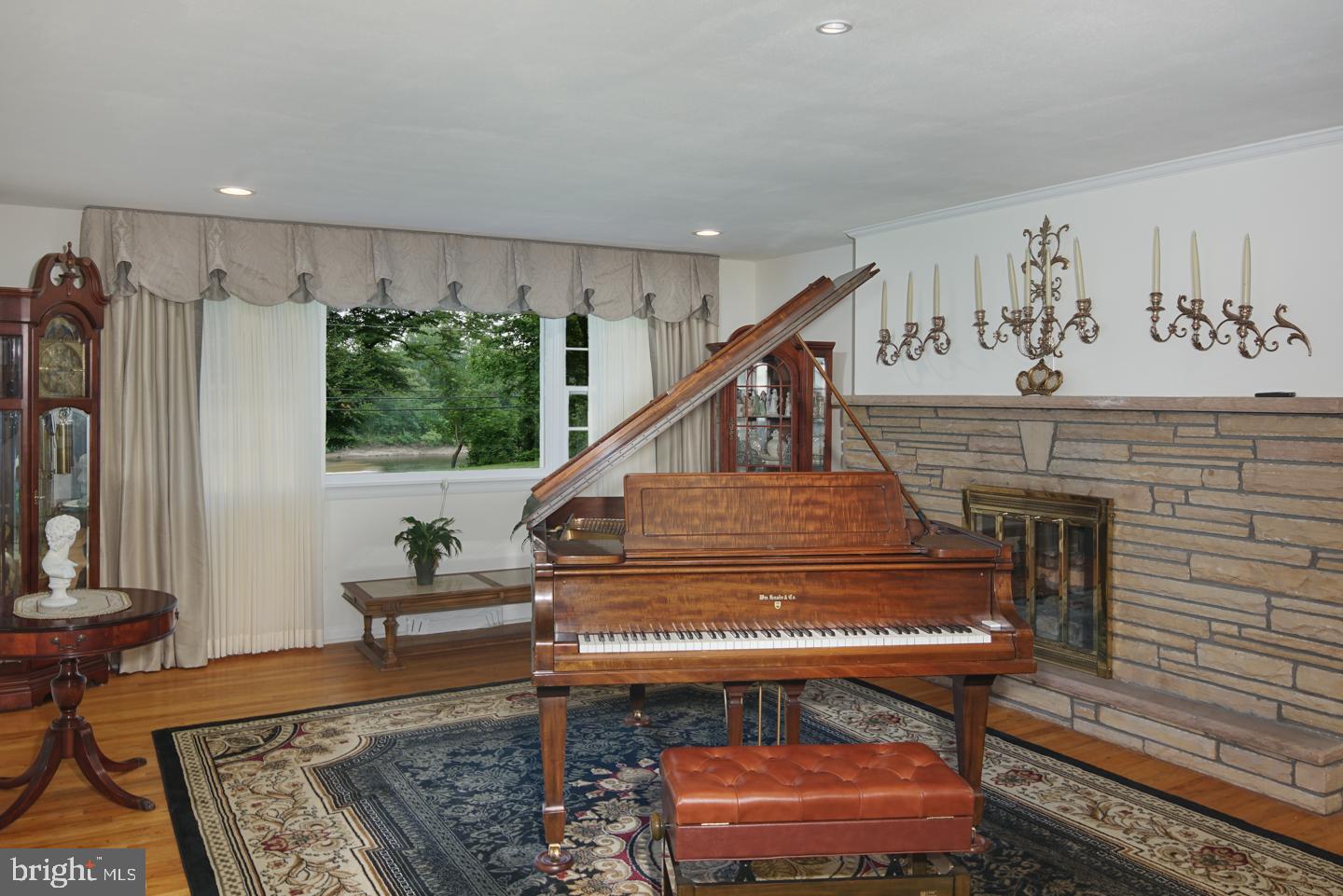 Gallery Image 7