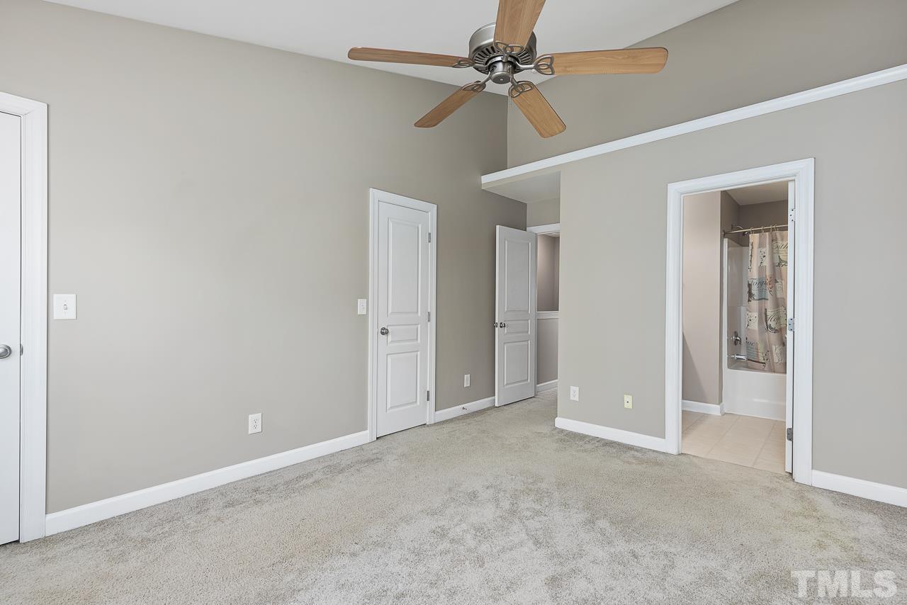 8828 Orchard Grove Way Raleigh, NC 27612 - Photo 14 of 30 Gallery Image 14