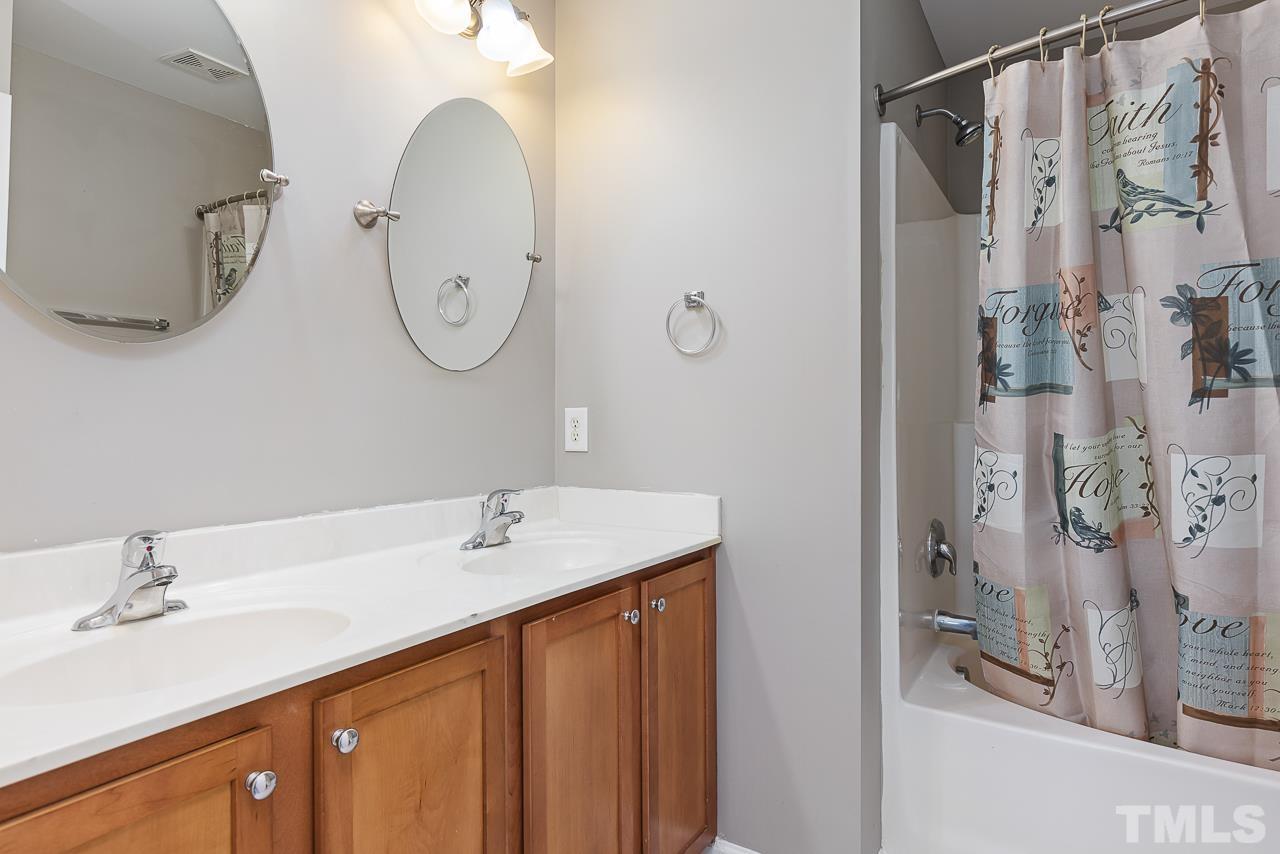 8828 Orchard Grove Way Raleigh, NC 27612 - Photo 15 of 30 Gallery Image 15