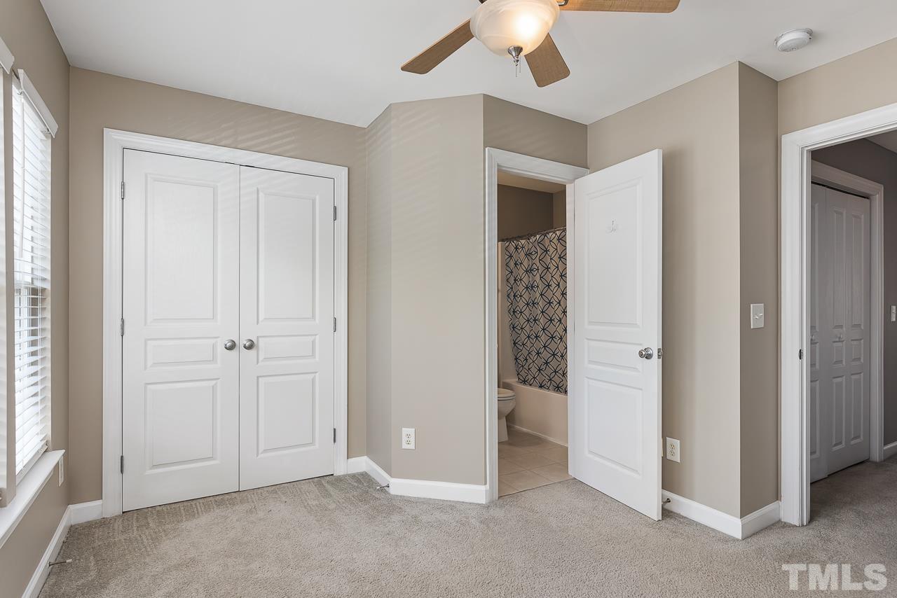 8828 Orchard Grove Way Raleigh, NC 27612 - Photo 17 of 30 Gallery Image 17