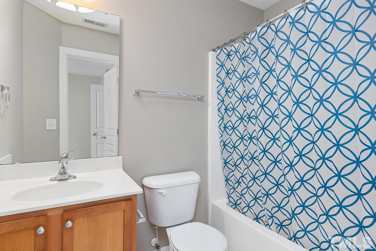 8828 Orchard Grove Way Raleigh, NC 27612 - Photo 18 of 30 Gallery Image 18