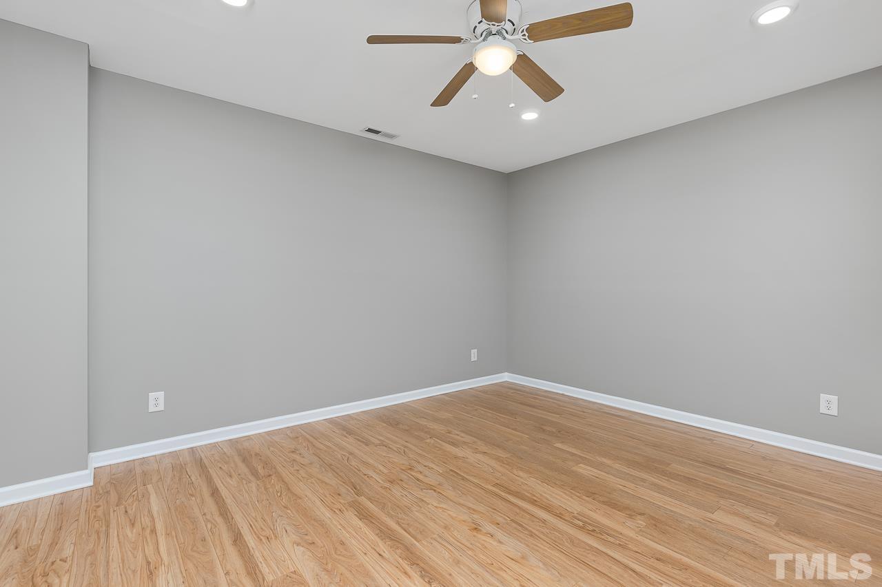 8828 Orchard Grove Way Raleigh, NC 27612 - Photo 22 of 30 Gallery Image 22