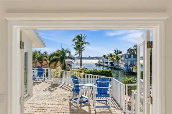 $2,695,000 | 1725 Baywood Drive, Sarasota, FL 34231