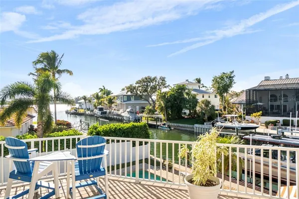 $2,695,000 | 1725 Baywood Drive, Sarasota, FL 34231