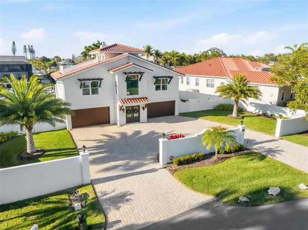$2,695,000 | 1725 Baywood Drive, Sarasota, FL 34231