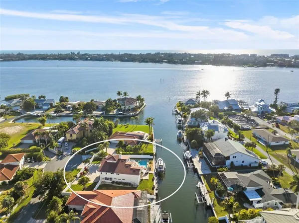 $2,695,000 | 1725 Baywood Drive, Sarasota, FL 34231