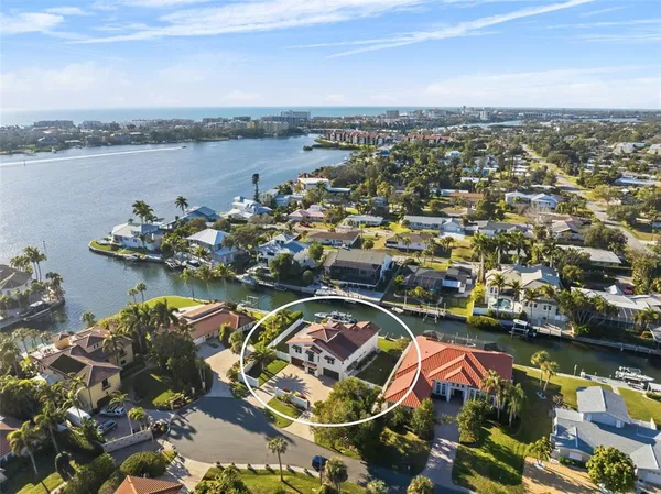 $2,695,000 | 1725 Baywood Drive, Sarasota, FL 34231