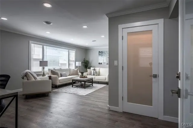 $2,000 | 211 10th Avenue, Vienna, NY 13157