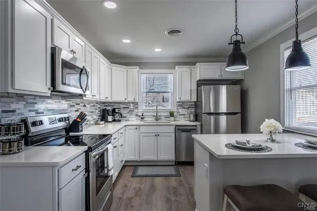 $2,000 | 211 10th Avenue, Vienna, NY 13157