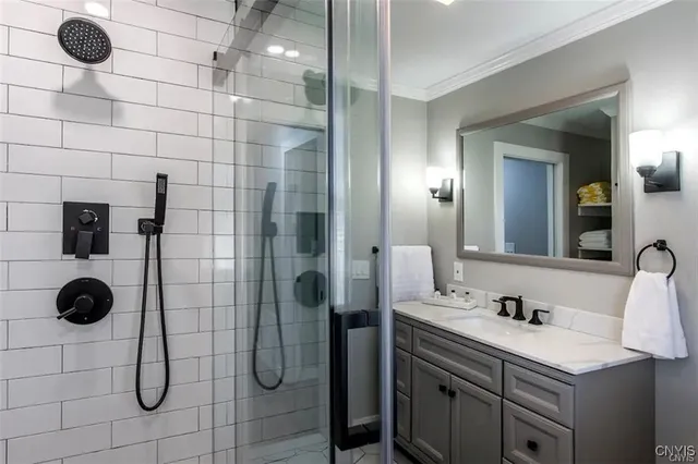 $2,000 | 211 10th Avenue, Vienna, NY 13157