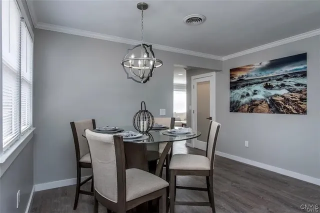 $2,000 | 211 10th Avenue, Vienna, NY 13157