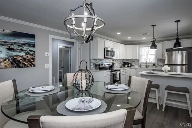 $2,000 | 211 10th Avenue, Vienna, NY 13157