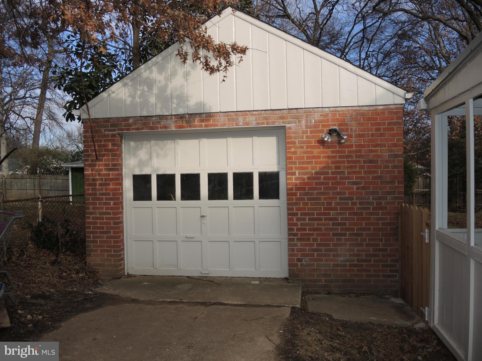6711 Adelphi Road University Park, MD 20782 - Photo 4 of 19 Exterior (General)