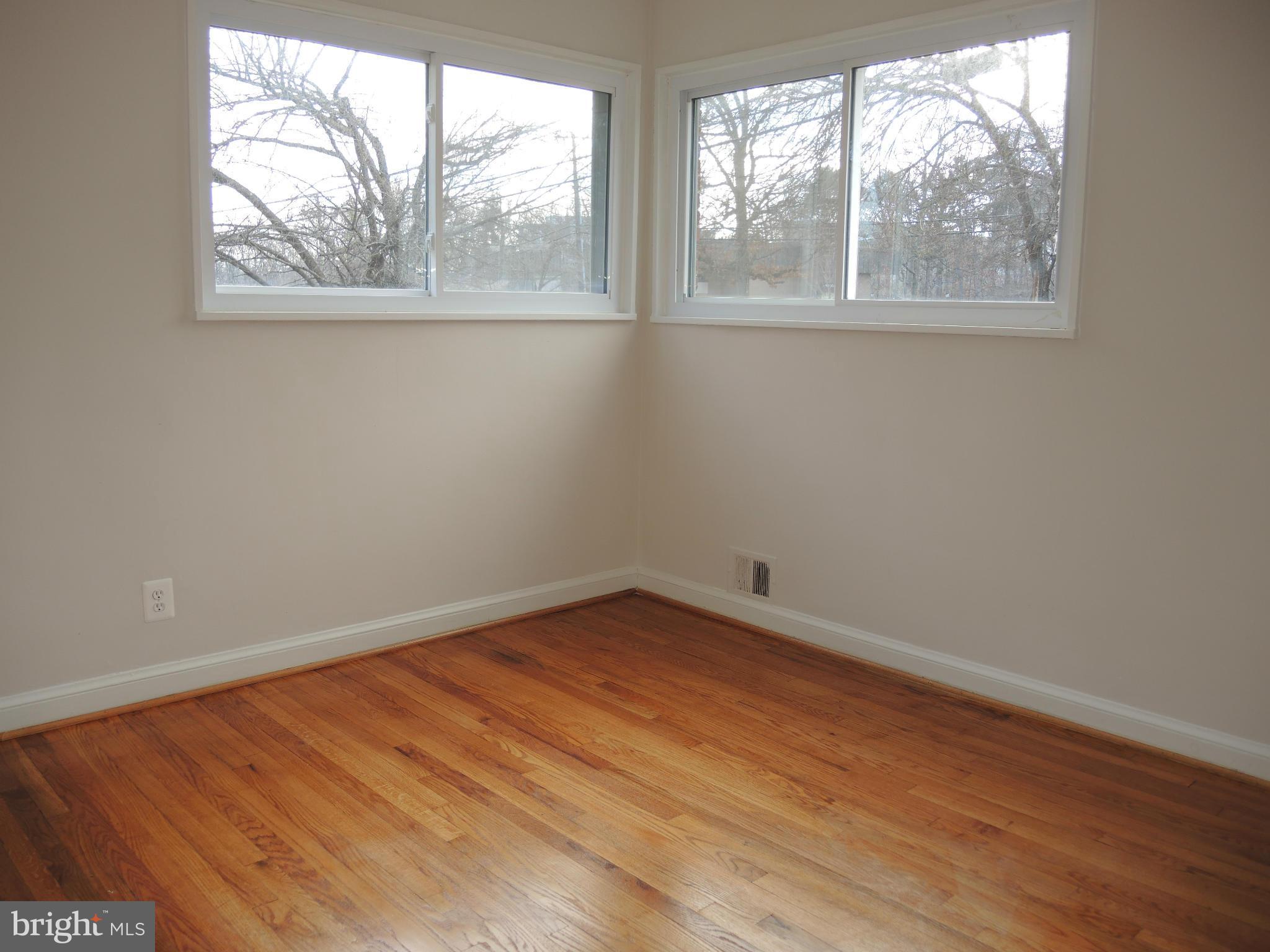 6711 Adelphi Road University Park, MD 20782 - Photo 10 of 19 Bedroom