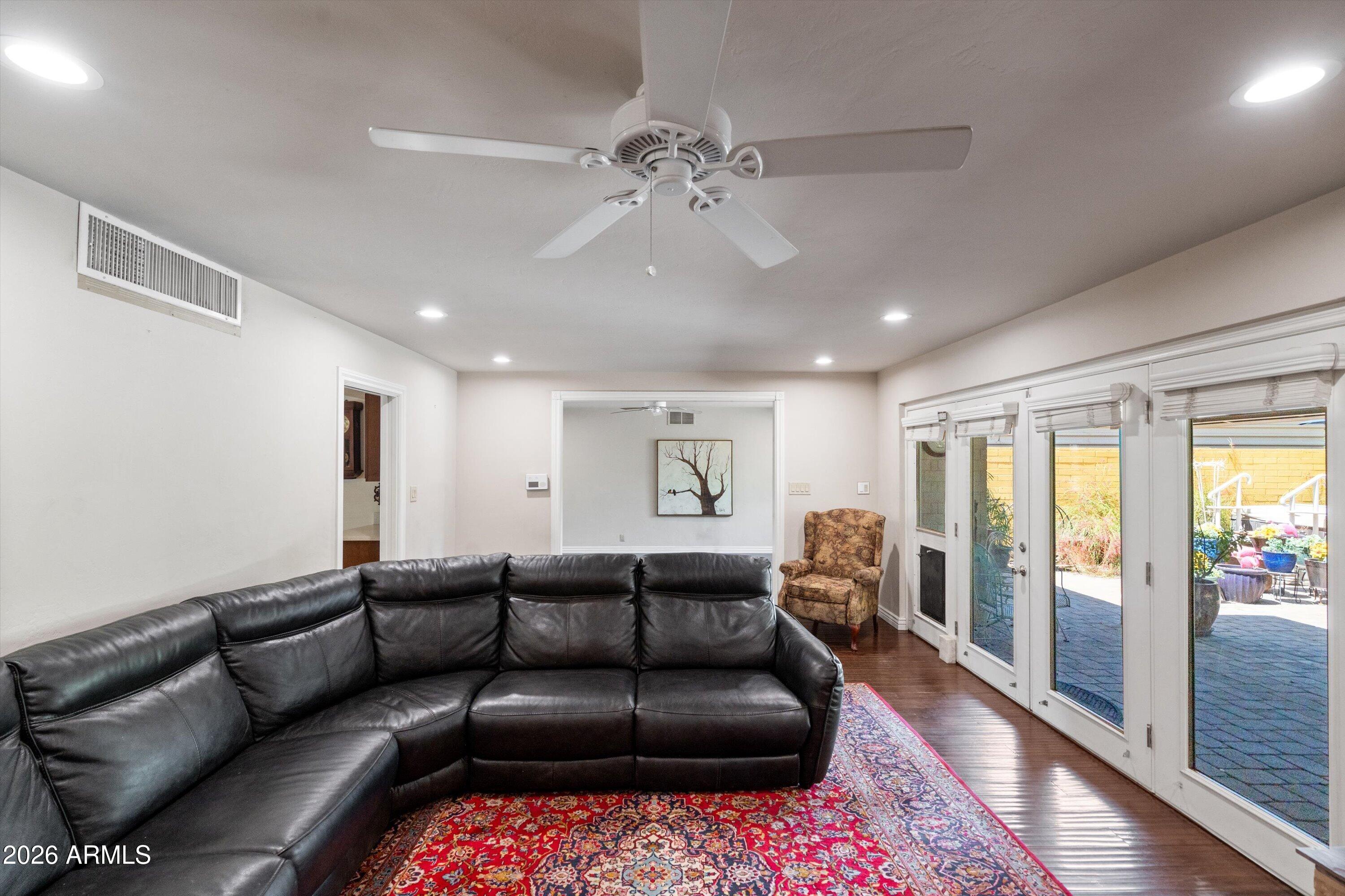5525 North 12th Street Phoenix, AZ 85014 - Photo 16 of 59 10-Living Room to Dining