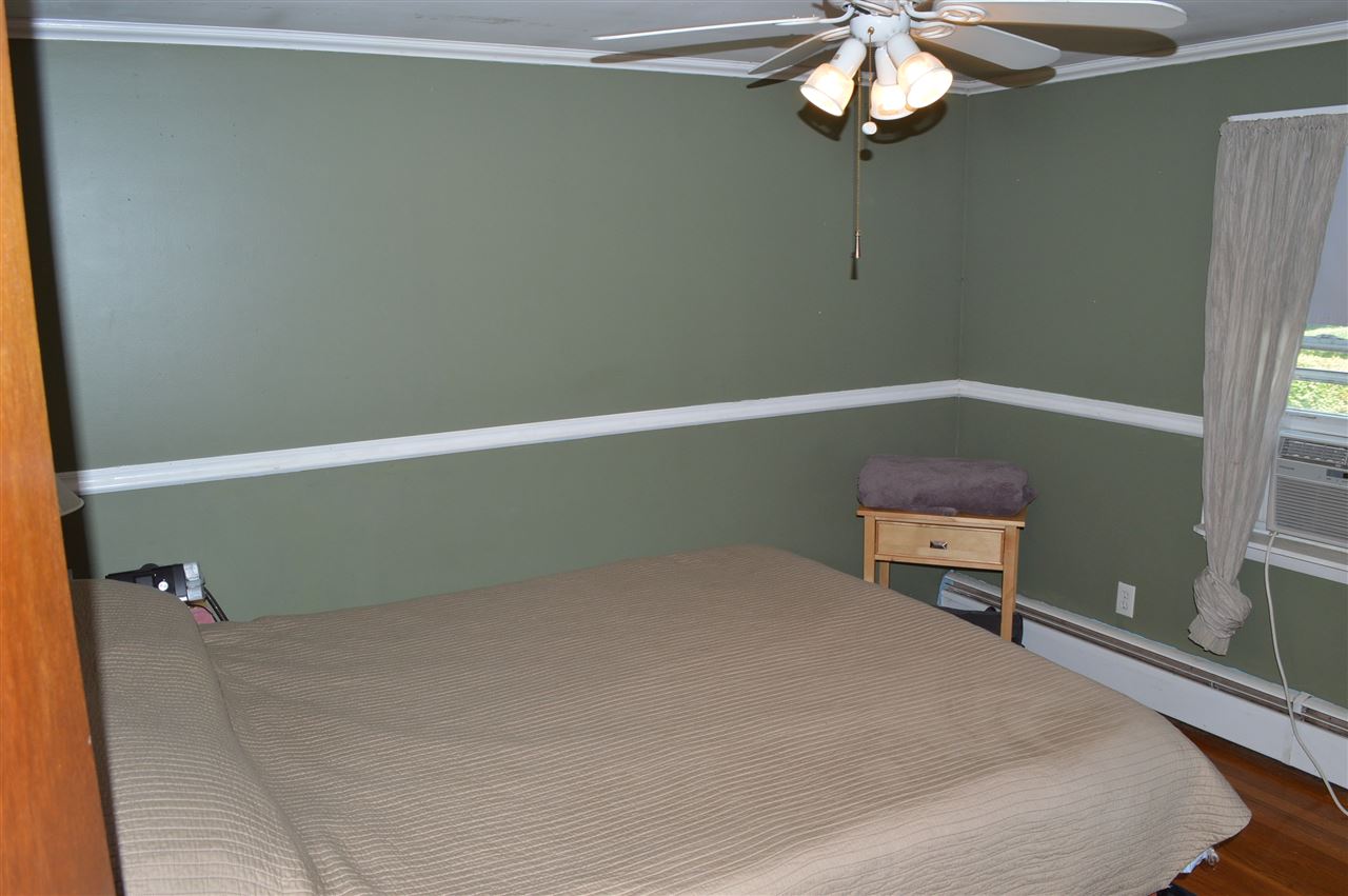152 Belknap Road Hudson, NH 03051 - Photo 14 of 25 Gallery Image 14