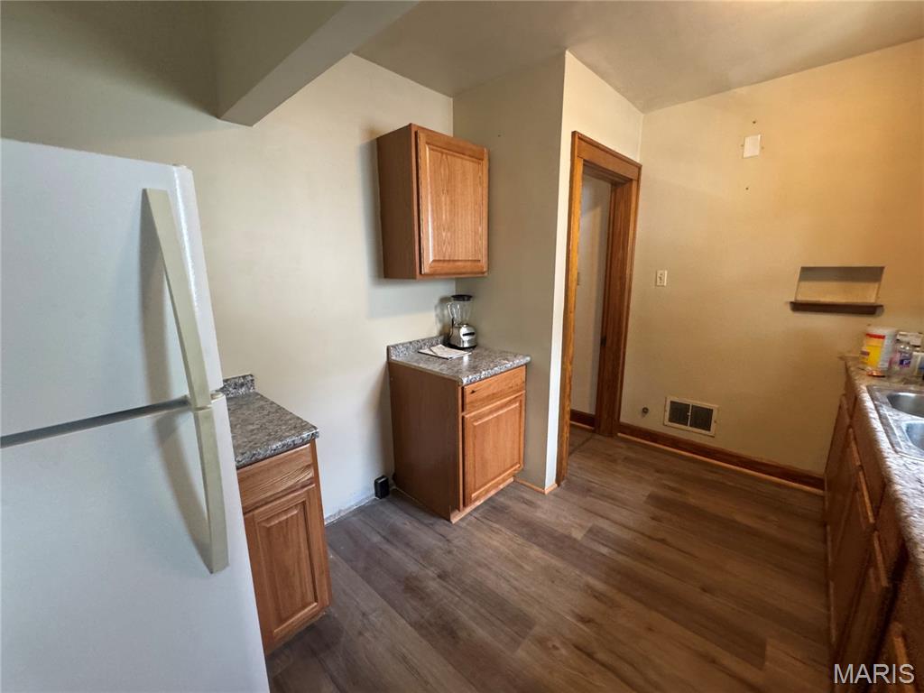 1107 Bristow Street Belleville, IL 62221 - Photo 11 of 49