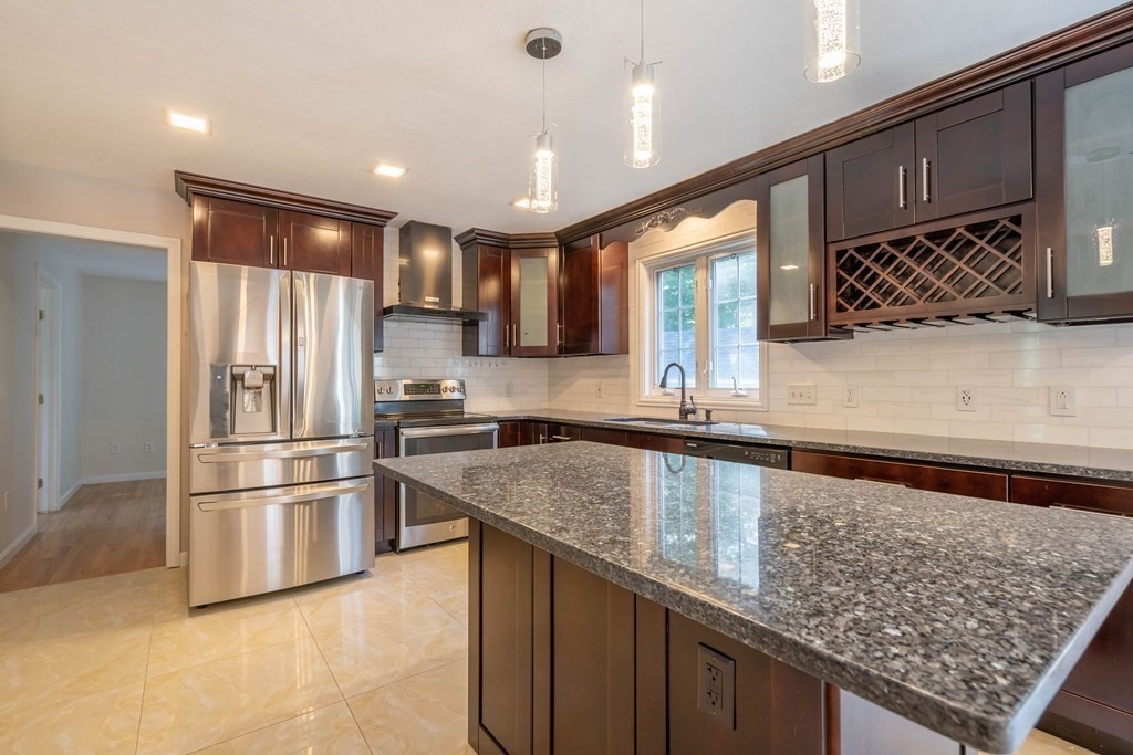 16 Tannery Road Sturbridge, MA 01518 - Photo 4 of 42