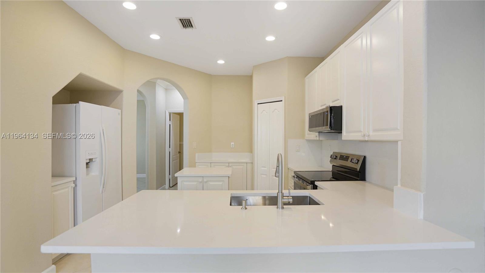 5486 Northwest 112th Path, Unit 5486 Doral, FL 33178 - Photo 15 of 52