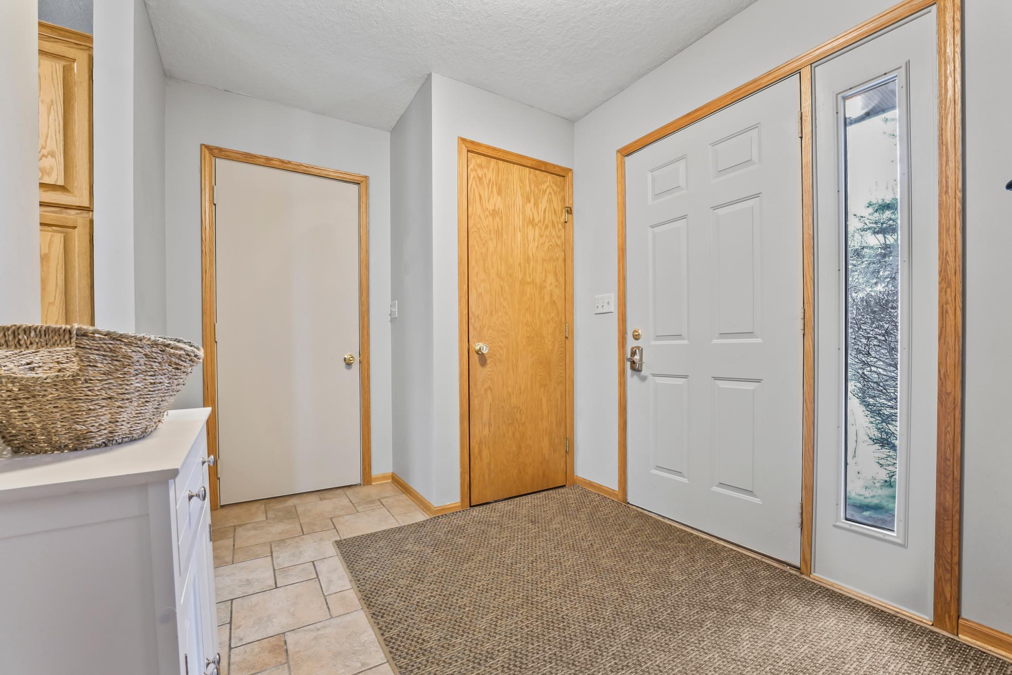 2724 1st Avenue Southwest Rochester, MN 55902 - Photo 10 of 45 Gallery Image 10