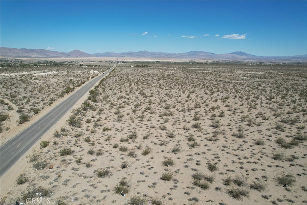 769 Meridian Road Lucerne Valley, CA 92356 - Photo 7 of 71 a view of lake and mountain