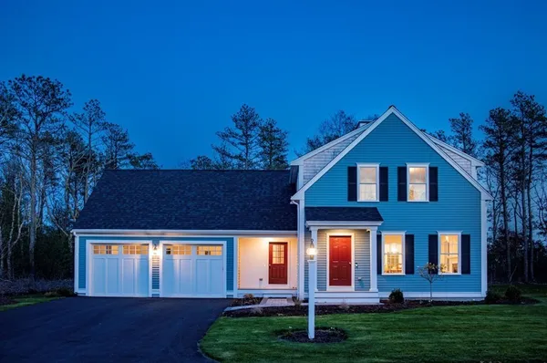 $904,900 | 5 Preservation Way, Medfield, MA 02052