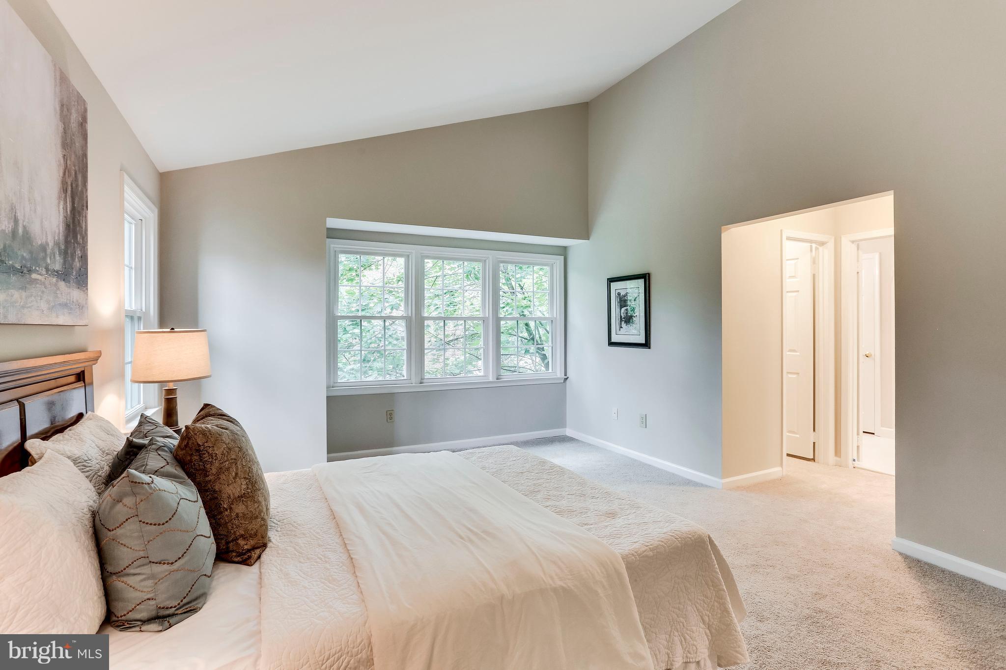 7920 Quarry Ridge Way Bethesda, MD 20817 - Photo 19 of 30 Bedroom (Master)