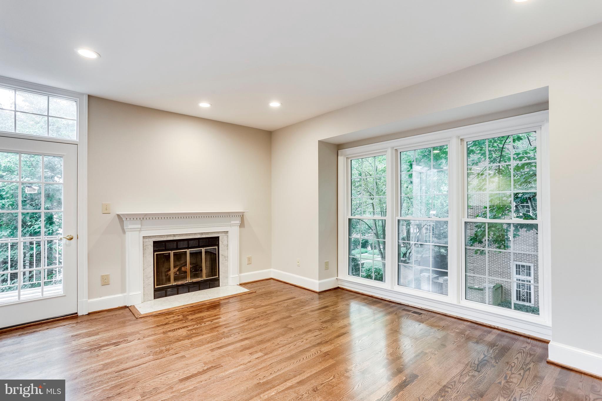 7920 Quarry Ridge Way Bethesda, MD 20817 - Photo 10 of 30 Family Room