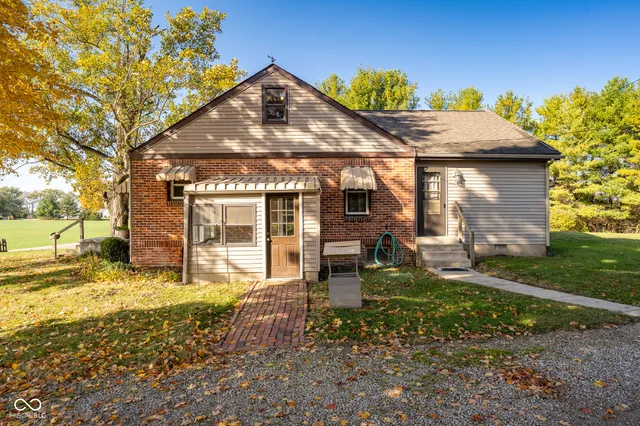 $299,900 | 1898 East 1000 North, Morristown, IN 46161