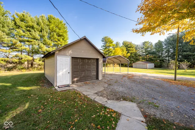 $299,900 | 1898 East 1000 North, Morristown, IN 46161