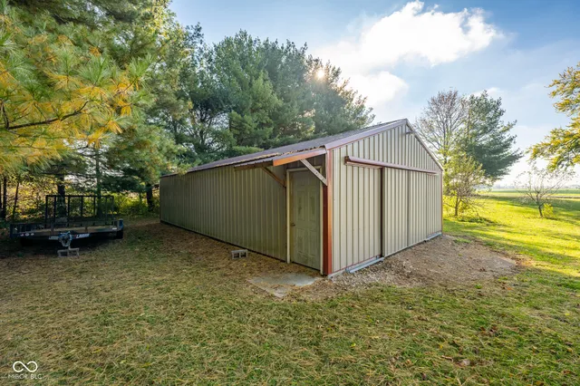 $299,900 | 1898 East 1000 North, Morristown, IN 46161