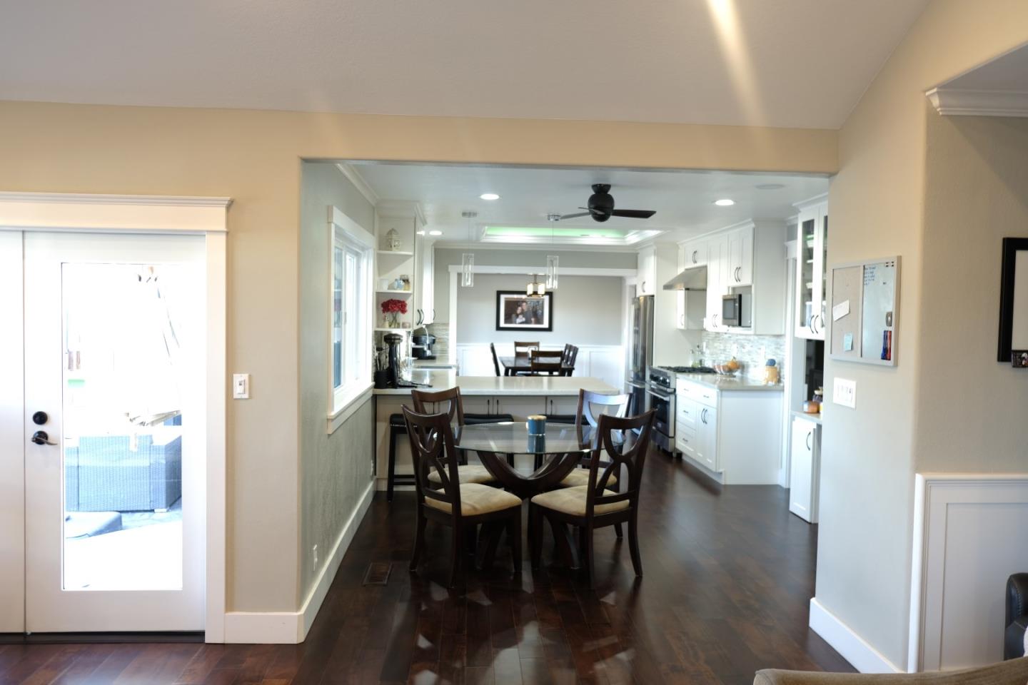 12486 Sumner Drive Saratoga, CA 95070 - Photo 14 of 41