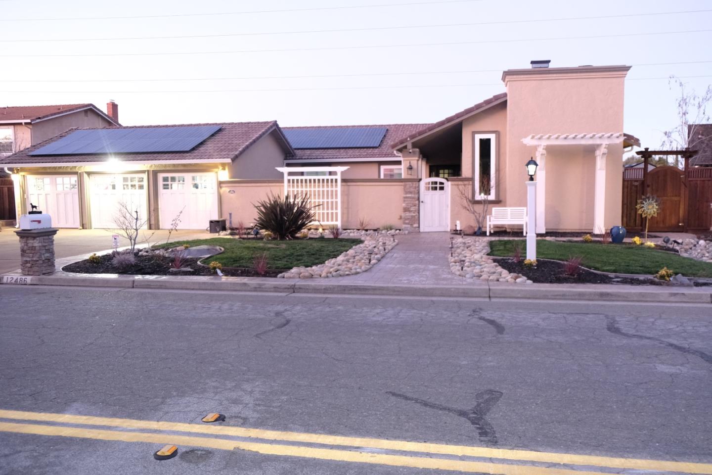 12486 Sumner Drive Saratoga, CA 95070 - Photo 2 of 41