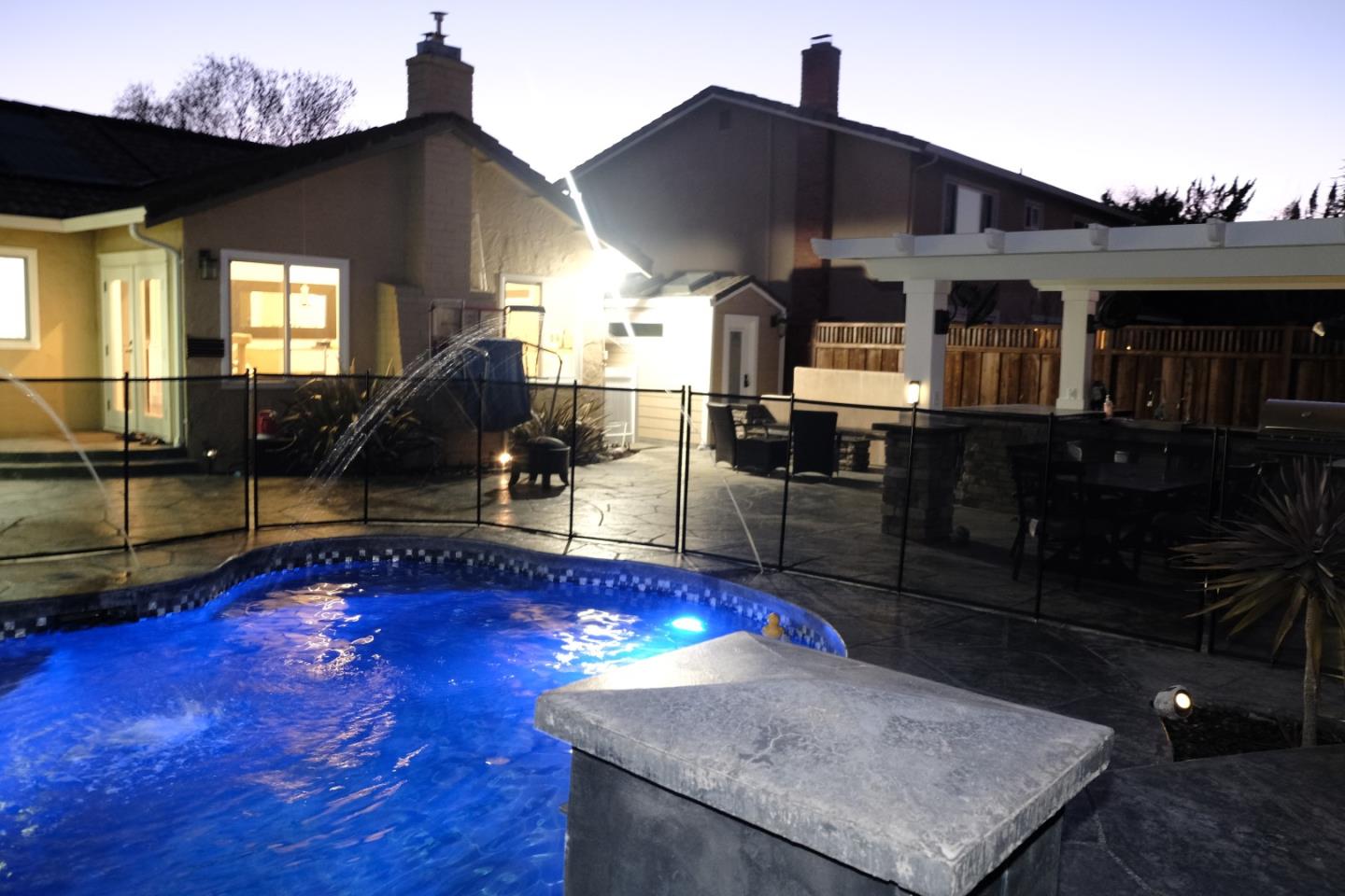 12486 Sumner Drive Saratoga, CA 95070 - Photo 39 of 41