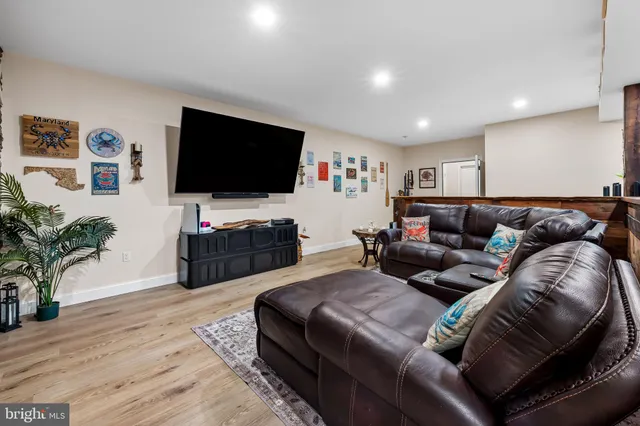 view of an empty room with cabinet