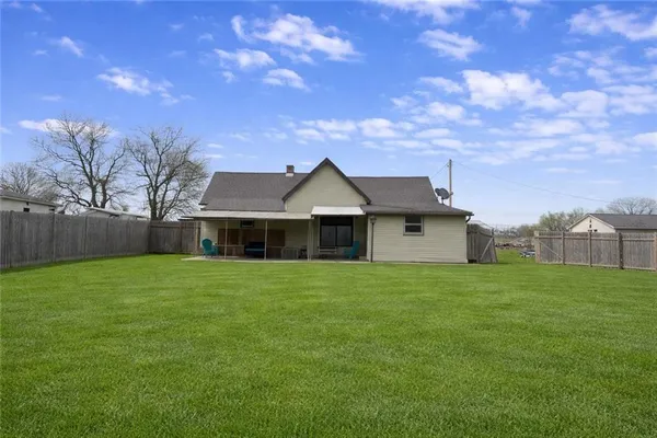 $165,000 | 2309 Washington Street, Lexington, MO 64067