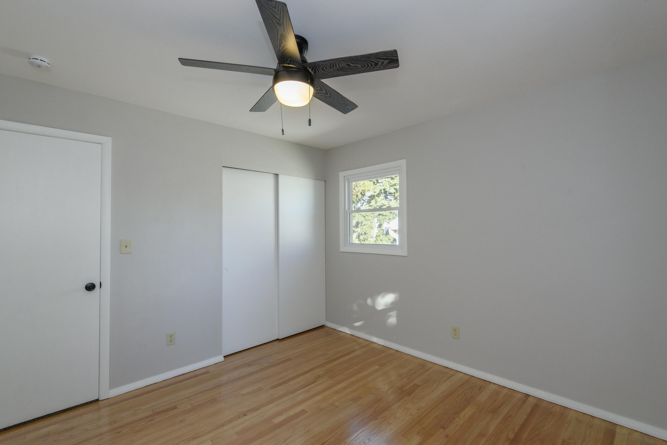 5970 South 34th Street Greenfield, WI 53221 - Photo 14 of 25 Bedroom 3