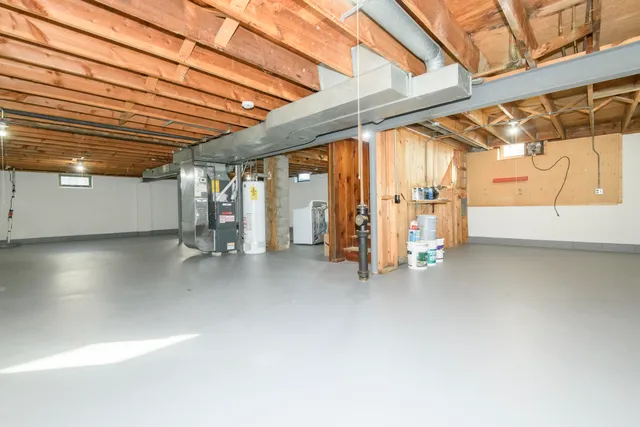 $324,900 | 5970 South 34th Street, Greenfield, WI 53221