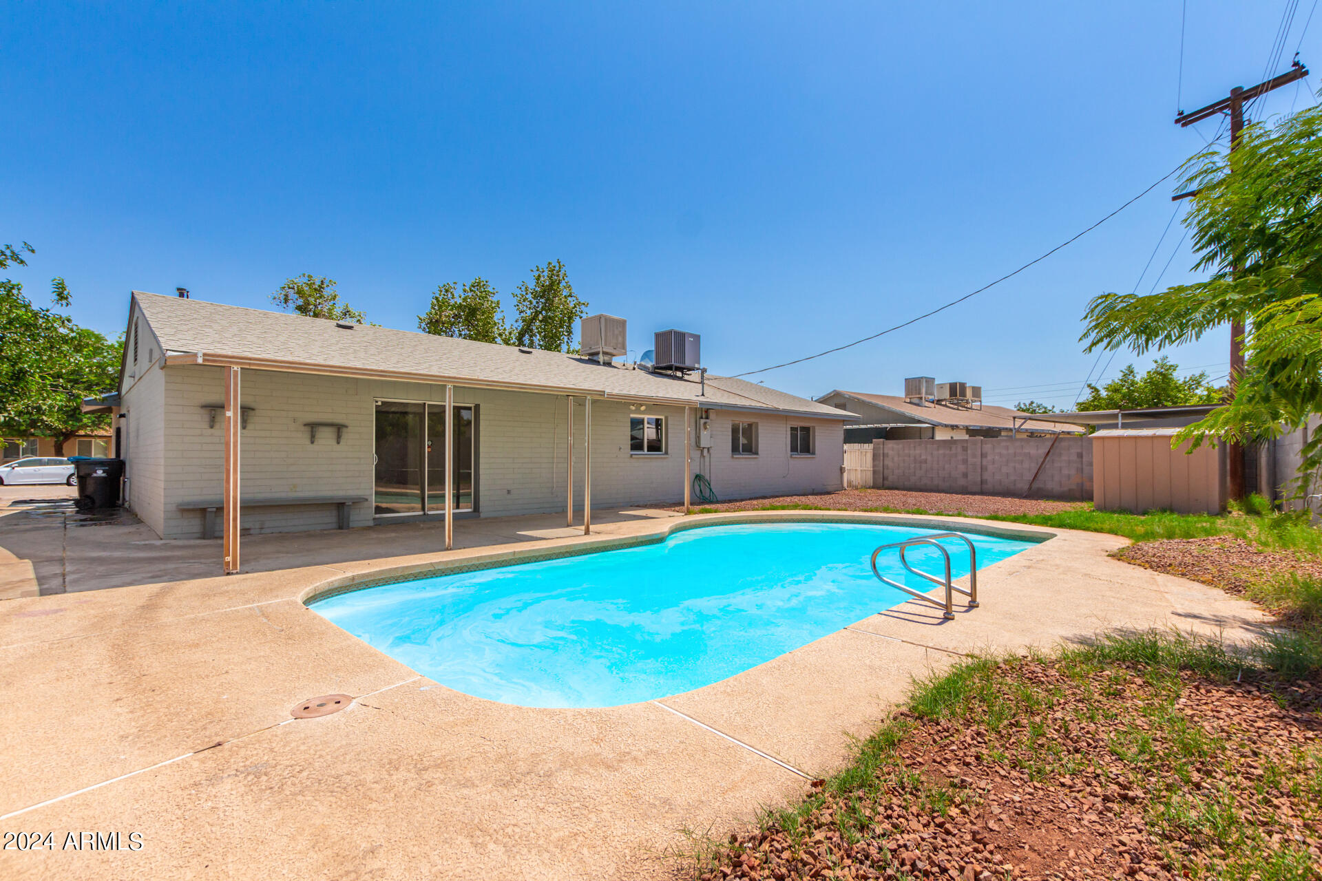 8248 West Piccadilly Road Phoenix, AZ 85033 - Photo 2 of 28 31-Piccadilly+