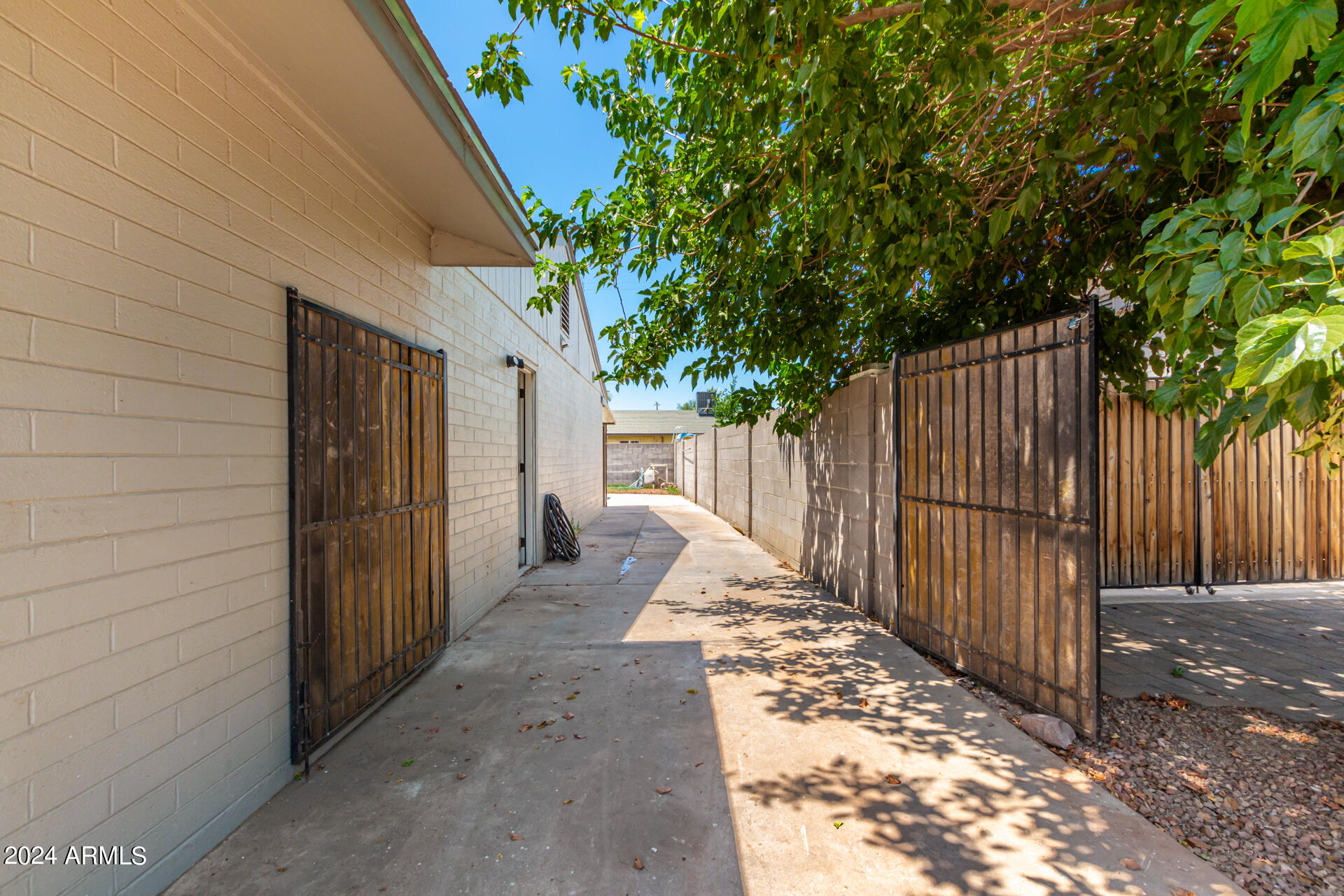 8248 West Piccadilly Road Phoenix, AZ 85033 - Photo 26 of 28 30-Piccadilly