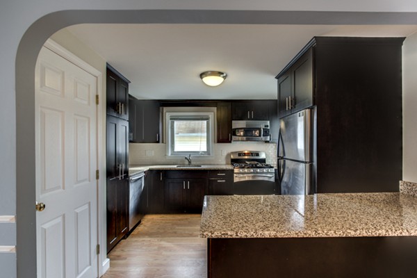 5 Graymore Road Waltham, MA 02451 - Photo 11 of 27 Gallery Image 11