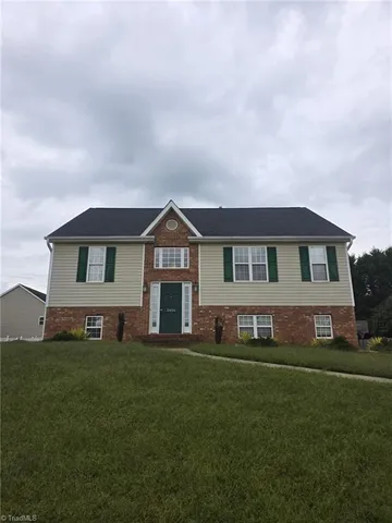 $2,150 | 5415 Bridgegate Drive, Winston-Salem, NC 27106